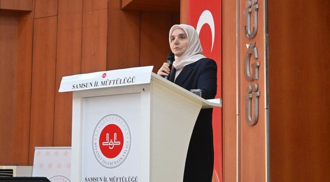 Akbulut: Nebevi sünnetin yaşanılır halini göstermemiz gerekiyor