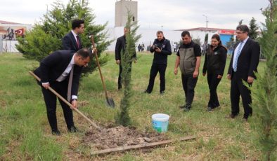 Bandırma’da Görev Şehidi Ceza İnfaz Personeli anısına fidan dikildi