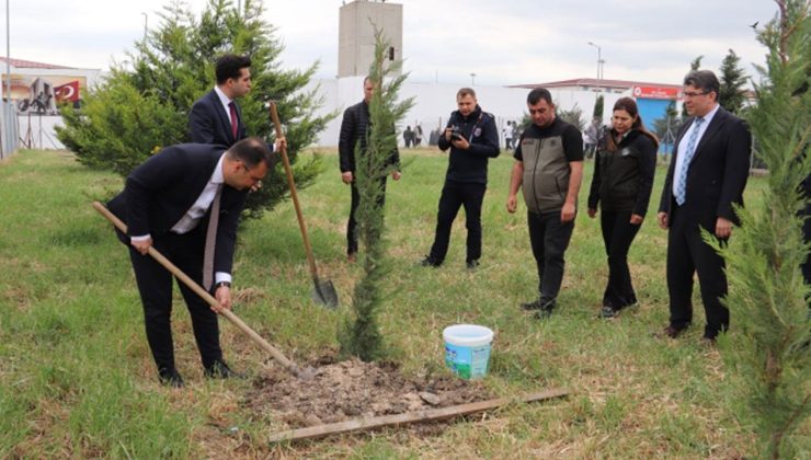 Bandırma’da Görev Şehidi Ceza İnfaz Personeli anısına fidan dikildi