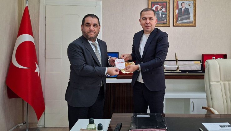 Başkan Uyan, kurbanını TDV’ye emanet etti