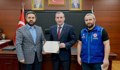 Belediye Başkanı Tombaş kurbanını TDV’ye emanet etti