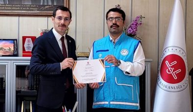 Bozdoğan Kaymakamı Polat, Kurbanını TDV’ye verdi