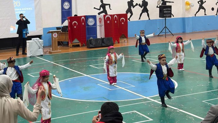 Çiftlik’te minikler yıl sonu heyecanı yaşadı