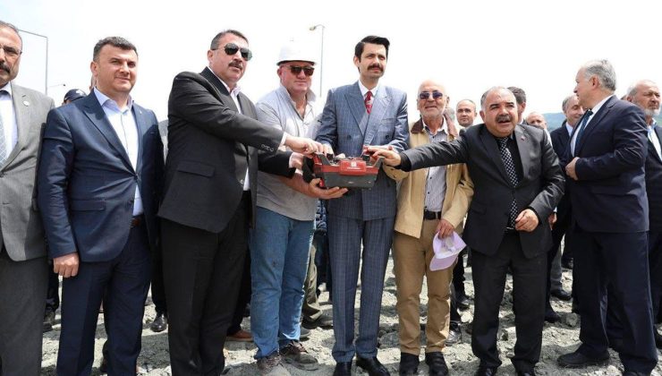 Devrek’te 4-6 Yaş Kur’an Kursu ve Müftülük Hizmet Binası’nın temeli atıldı
