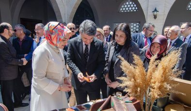 Diyanet Gençlik Merkezi Sergisi büyük beğeni topladı