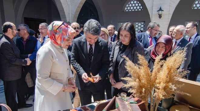 Diyanet Gençlik Merkezi Sergisi büyük beğeni topladı