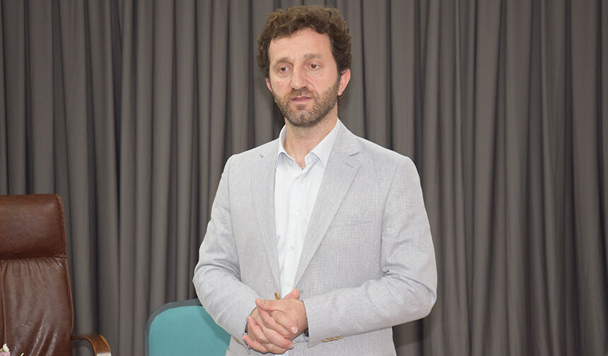 Dr. Albayrak Zirve Azim Ve Kararlılıkla Yürüyenlerindir 2