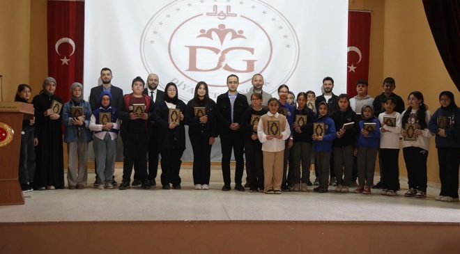 Gölova’da “Ortaokullar Arası Dini Bilgi Yarışması” düzenlendi