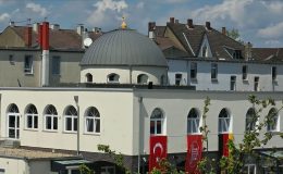 Herten’de ilk kubbeli cami açıldı