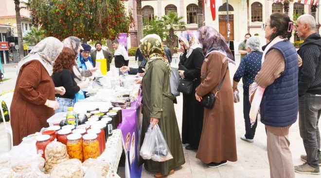 Manisa’da evlenecek çiftlere destek için hayır çarşısı açıldı