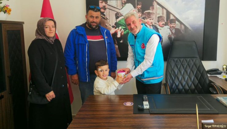 Minik Berkay’dan anlamlı hareket