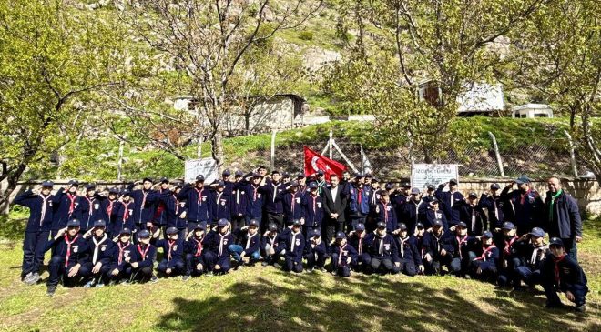 Müftü Ayvaz, Diyanet izcileriyle bir araya geldi
