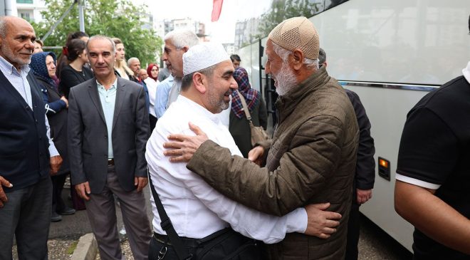 Osmaniye’de hacı adayları dualarla uğurlandı