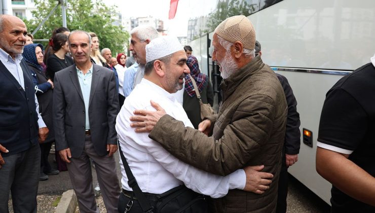 Osmaniye’de hacı adayları dualarla uğurlandı