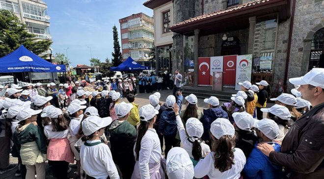 Rize’de Çedes yıl sonu programı gerçekleştirildi