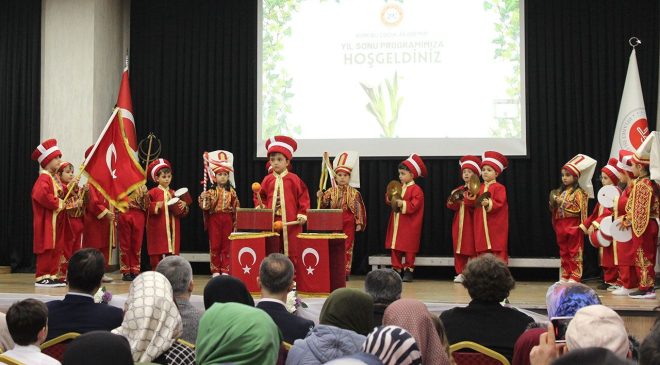 Tokat’ta minikler yıl sonu sevinci yaşadı
