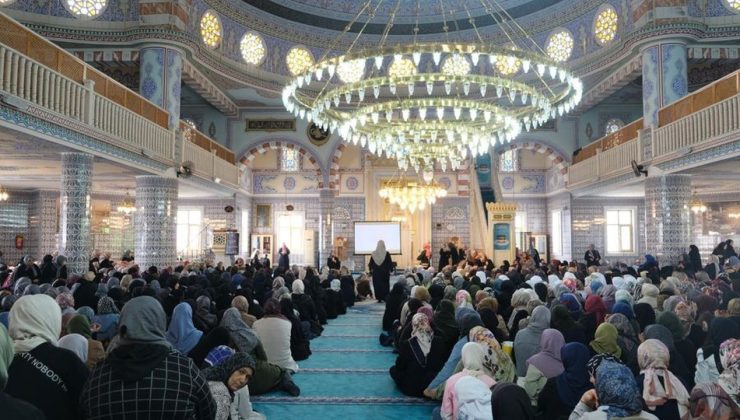 Ümraniye’de Kur’an Kursu kapanış programı düzenlendi