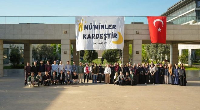 Üniversiteli gençlerden Filistin’e dev destek