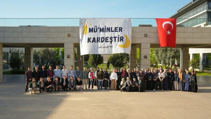 Üniversiteli gençlerden Filistin’e dev destek