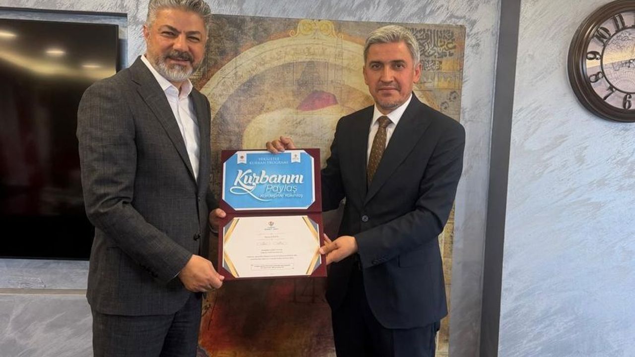 Vakıflar Bölge Müdürü Güner’den TDV’ye kurban bağışı