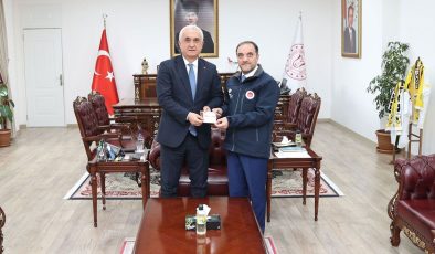 Vali Çakır, kurban vekaletini TDV’ye verdi