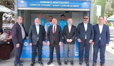 Vali Çalgan’dan TDV Kurban Bağışı Standına ziyaret