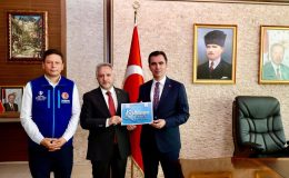 Vali Karakaya, kurbanını TDV’ye emanet etti
