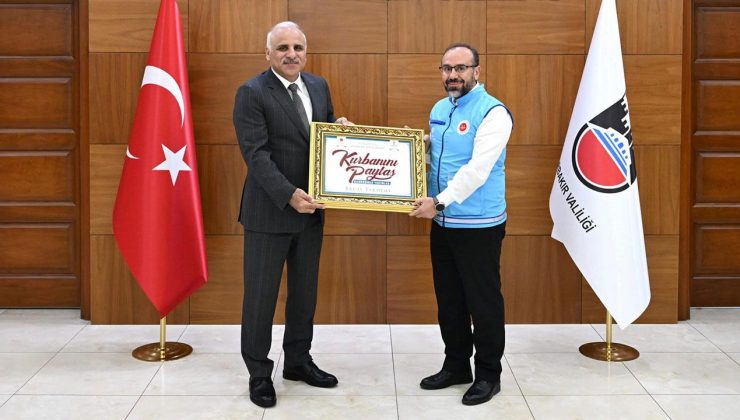 Vali Zorluoğlu, kurbanını TDV’ye emanet etti