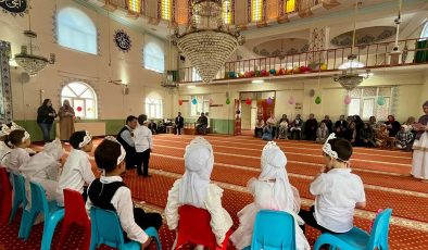 Yakakent’te minikler Kur’an’a geçti