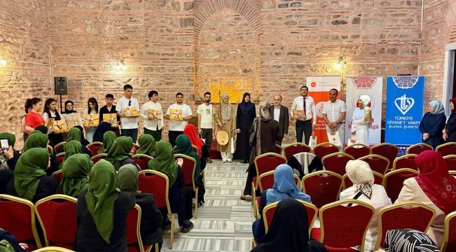 Bursa’da şiir dinletisi programı düzenlendi