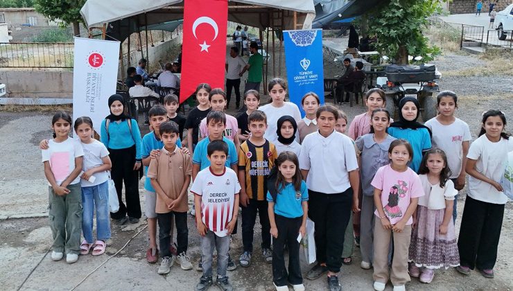 Derecik’te TDV iş birliğiyle ilk kez “Kitap Fuarı” açıldı