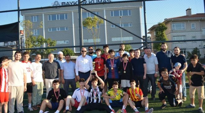 Esenler’de “Camiler Arası Futbol Turnuvası”