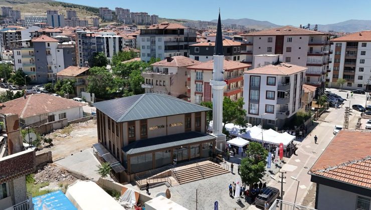 Hacı Hüseyin Kölük Camii açıldı