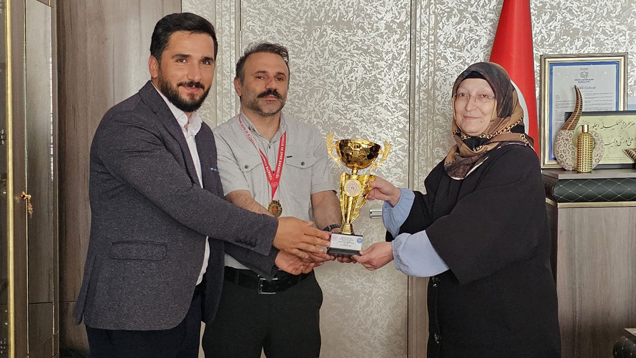 Masa Tenisi Hakkari 33