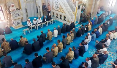 Hakkari’de şehitler için mevlit programı düzenlendi