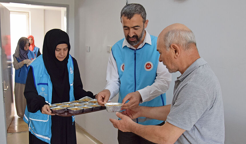 Hasta Yakınları Ve Sağlık Çalışanlarına Aşure Ikramı 2