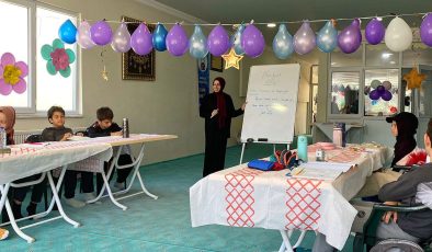 Karabük’te genç gönüller çocuklarla buluştu