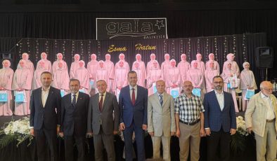 Karasi’de 28 hafız taç giydi
