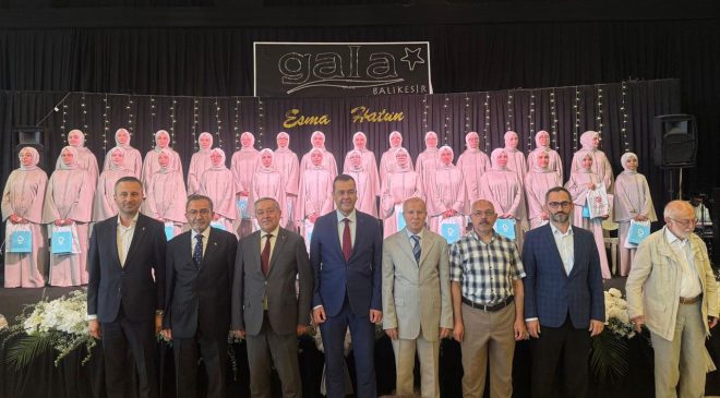 Karasi’de 28 hafız taç giydi