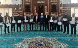 Kaynarca’da din görevlileri hafızlıklarını muhafaza ediyor