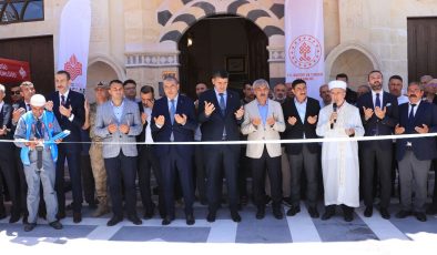 Kilis’te deprem sonrası yenilenen 2 cami dualarla açıldı