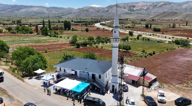 Kölükkuyu Camii törenle açıldı