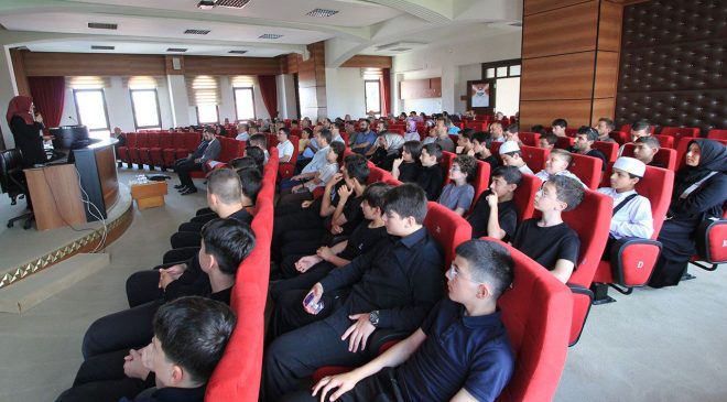 Kur’an Eğitim Merkezleri Sakarya’da tanıtıldı
