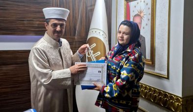 Moldovyalı Walentina Düzce’de Müslüman oldu