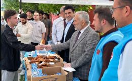 Müftülükten öğrencilere ikram
