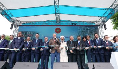 Restorasyonu tamamlanan Selimiye Camii yeniden ibadete açıldı