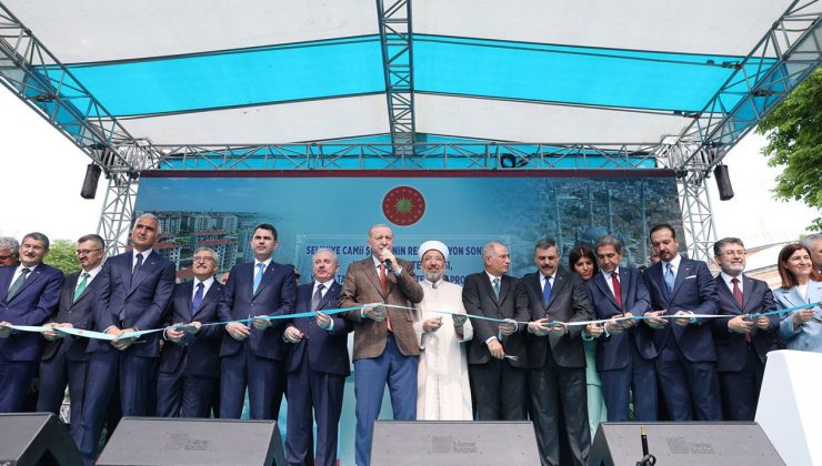 Restorasyonu tamamlanan Selimiye Camii yeniden ibadete açıldı
