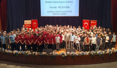 Sakarya’da hafızlar kariyer günlerinde buluştu