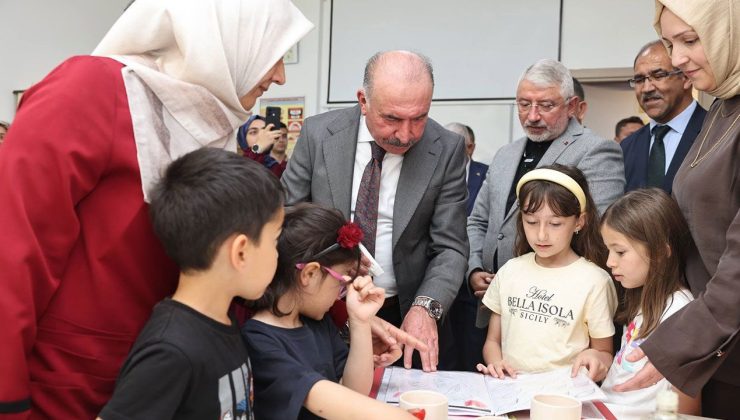 Vali Çalgan, Çorum Diyanet Gençlik Merkezini ziyaret etti