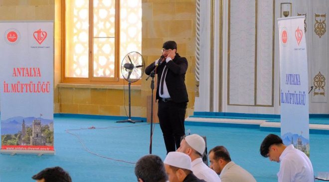 Antalya’da din görevlileri yarıştı